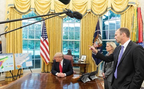 Sidebar 1280px hurricane briefing 30292409837