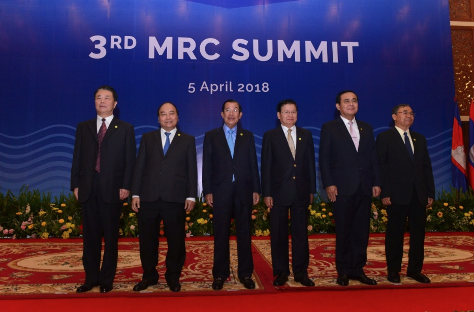 National leaders and ministers pose for a photo at the third summit of the Mekong River Commission (Image: Mekong River Comission)