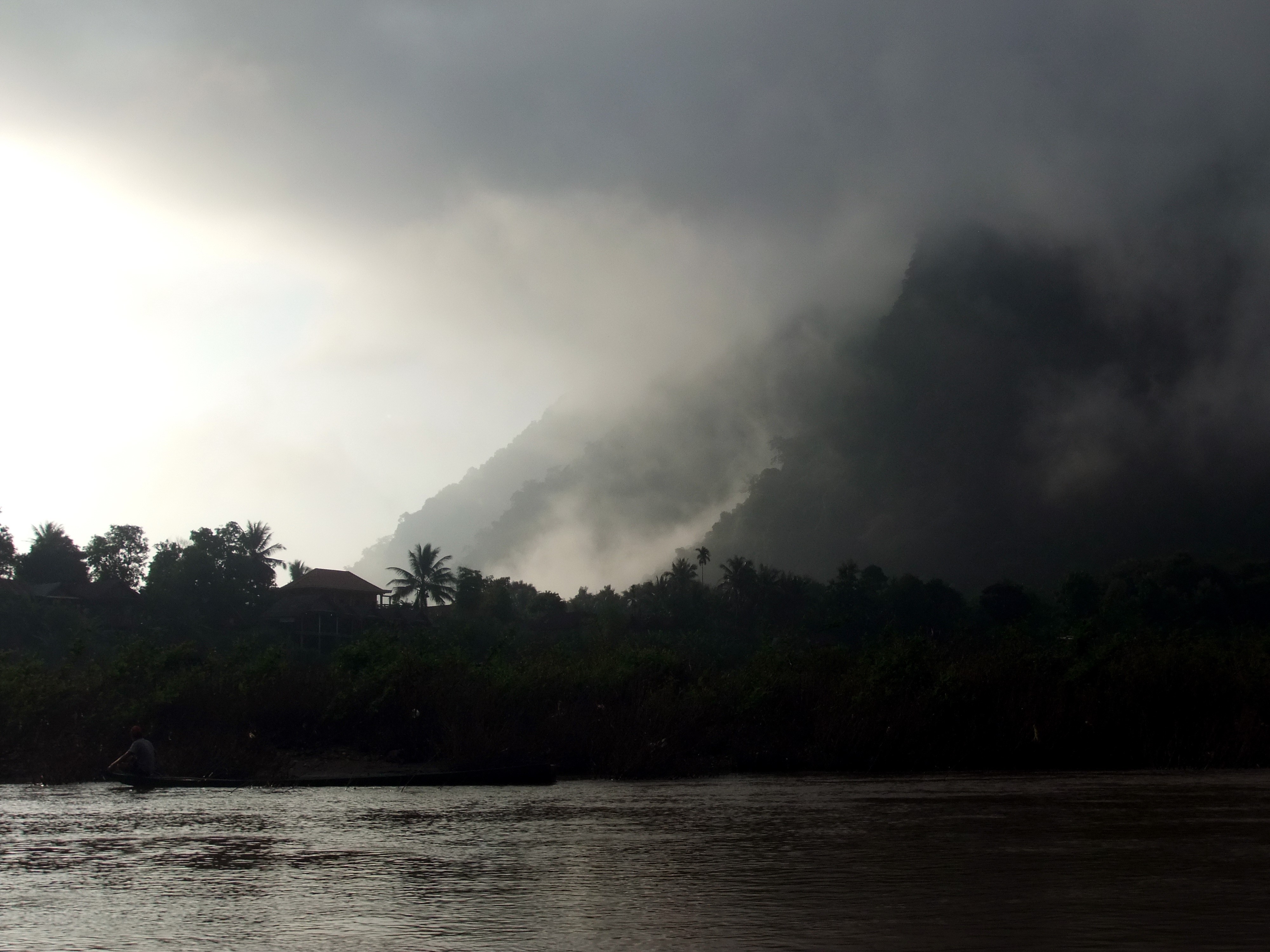 Ou River, with the tall karst mountains hidden in winter mist